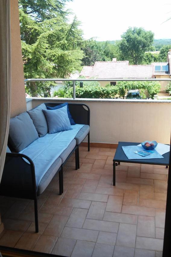 Delfin Apartment Новиград Екстериор снимка